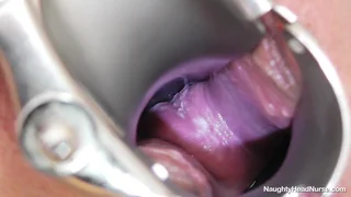 Un'infermiera grassa si prende la figa